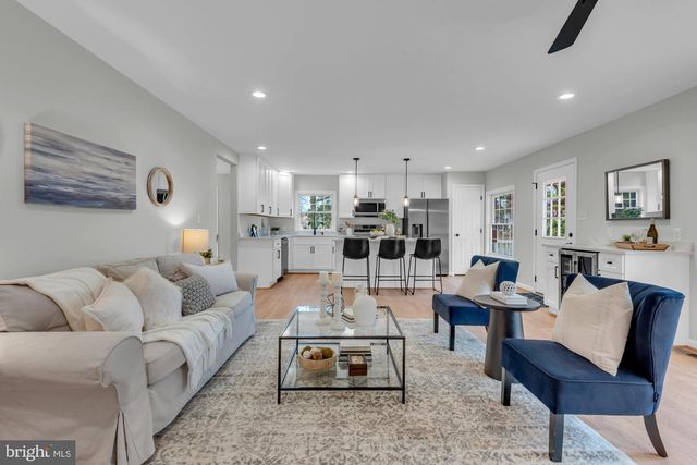 5485 SOLOMONS ISLAND RD, Lothian, MD 20711