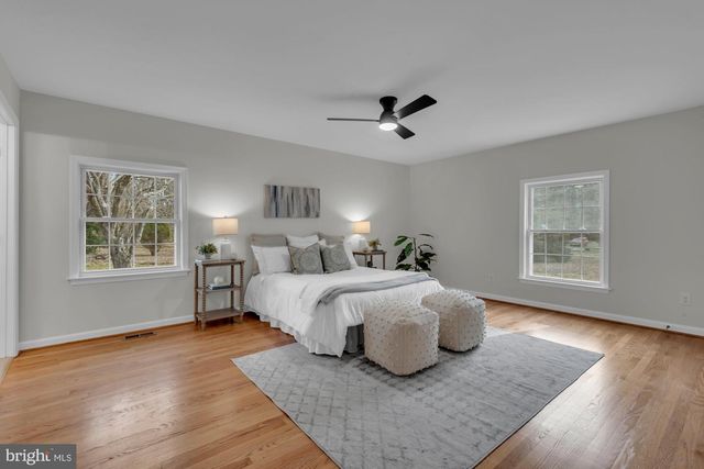 5485 SOLOMONS ISLAND RD, Lothian, MD 20711