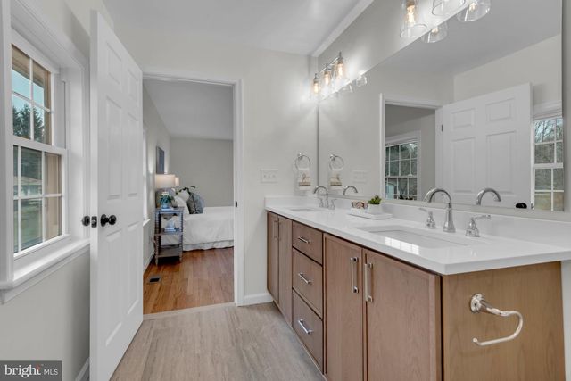 5485 SOLOMONS ISLAND RD, Lothian, MD 20711