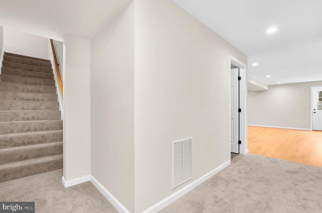 5485 SOLOMONS ISLAND RD, Lothian, MD 20711