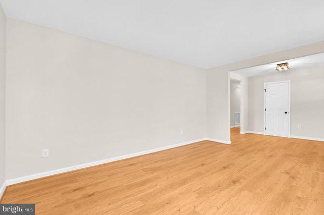 5485 SOLOMONS ISLAND RD, Lothian, MD 20711