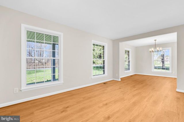 5485 SOLOMONS ISLAND RD, Lothian, MD 20711