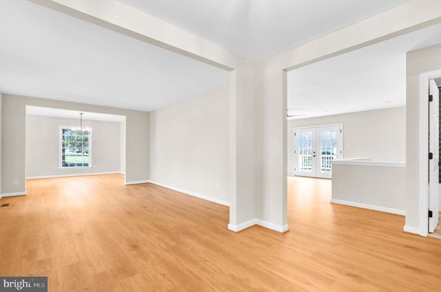 5485 SOLOMONS ISLAND RD, Lothian, MD 20711