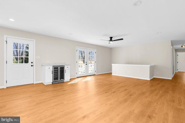 5485 SOLOMONS ISLAND RD, Lothian, MD 20711