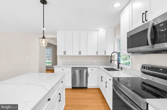 5485 SOLOMONS ISLAND RD, Lothian, MD 20711