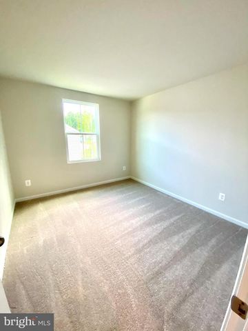 612 MCFERREN RD, Stafford, VA 22554