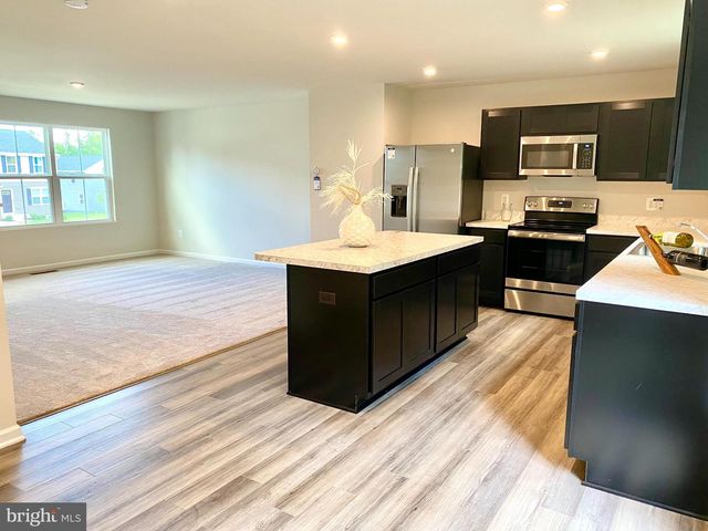 612 MCFERREN RD, Stafford, VA 22554