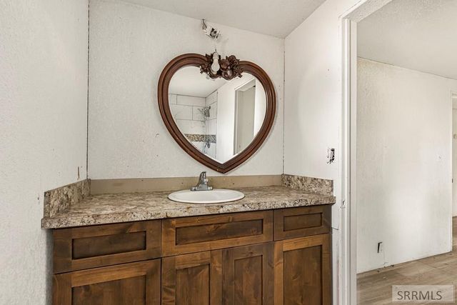 5571 Iona Road, Iona, ID 83427