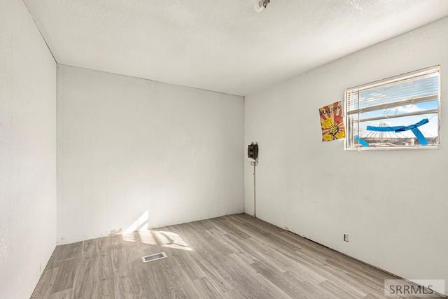 5571 Iona Road, Iona, ID 83427