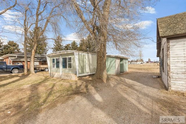 5571 Iona Road, Iona, ID 83427