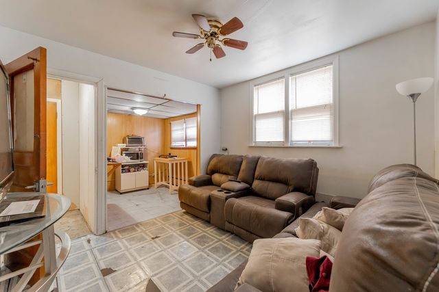 1336 Cuyler Avenue, Berwyn, IL 60402