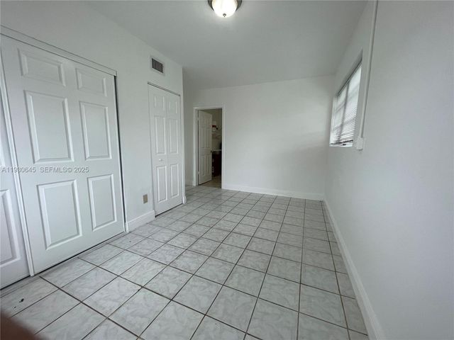 5820 NW 13th St, Sunrise, FL 33313