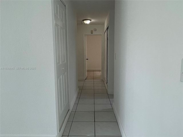 5820 NW 13th St, Sunrise, FL 33313