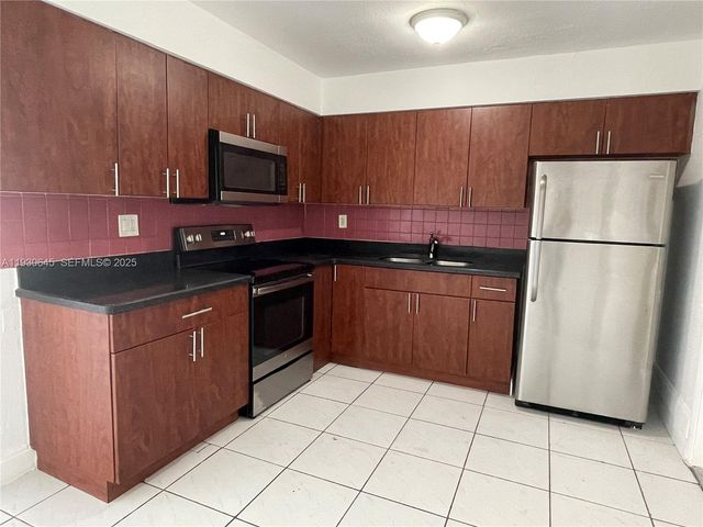 5820 NW 13th St, Sunrise, FL 33313