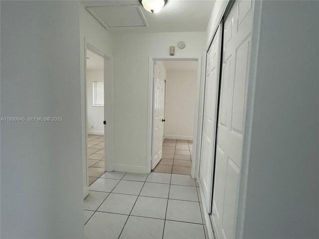 5820 NW 13th St, Sunrise, FL 33313