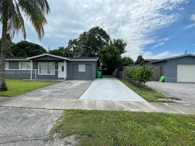 5820 NW 13th St, Sunrise, FL 33313