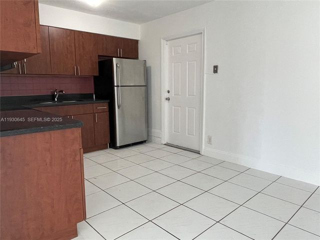 5820 NW 13th St, Sunrise, FL 33313