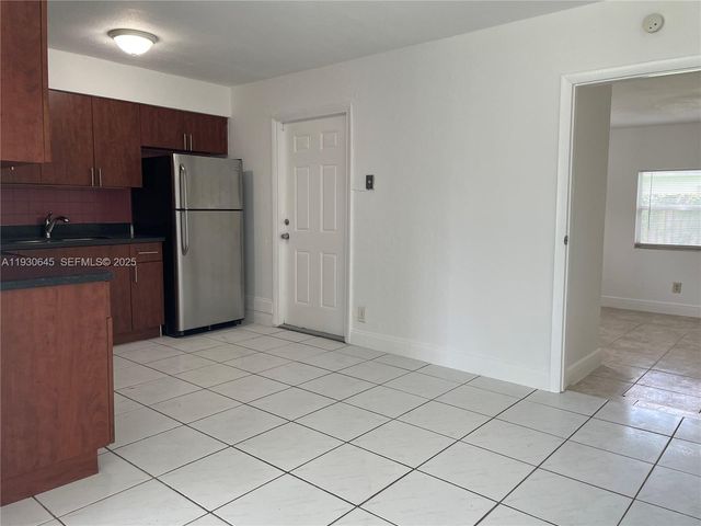 5820 NW 13th St, Sunrise, FL 33313