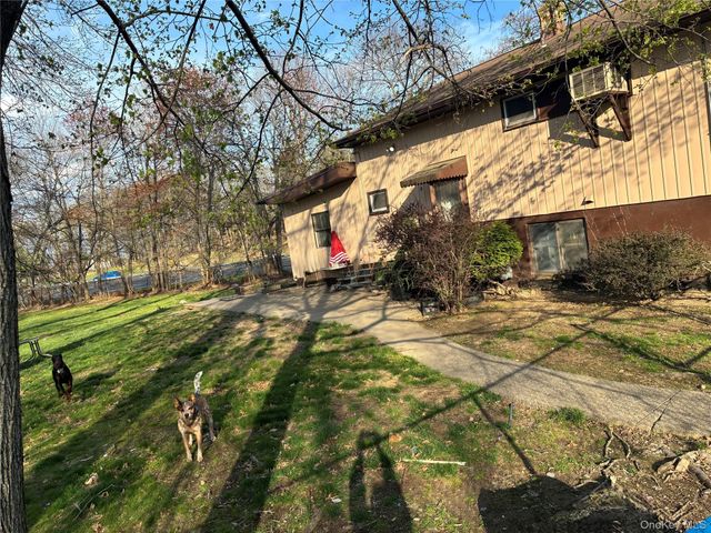 130 Scotland Hill Road, Spring Valley, NY 10977