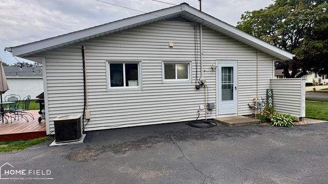 714 Wiltshire Drive, Owosso, MI 48867