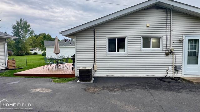 714 Wiltshire Drive, Owosso, MI 48867