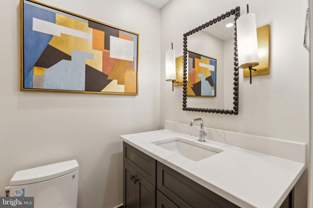 1641 R ST NW #403, Washington, DC 20009