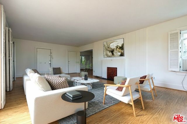 1412 S Victoria Avenue, Los Angeles, CA 90019