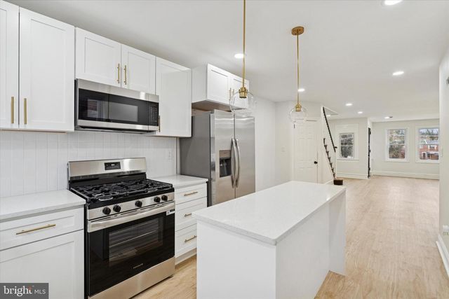 417 E UPSAL ST, Philadelphia, PA 19119