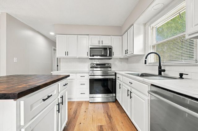 106 Brushwood Court, Berea, KY 40403