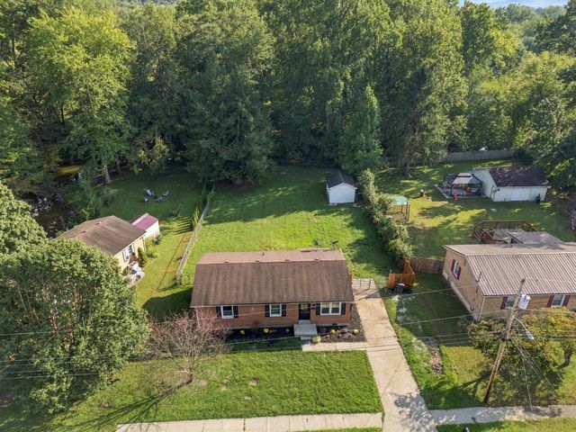 106 Brushwood Court, Berea, KY 40403