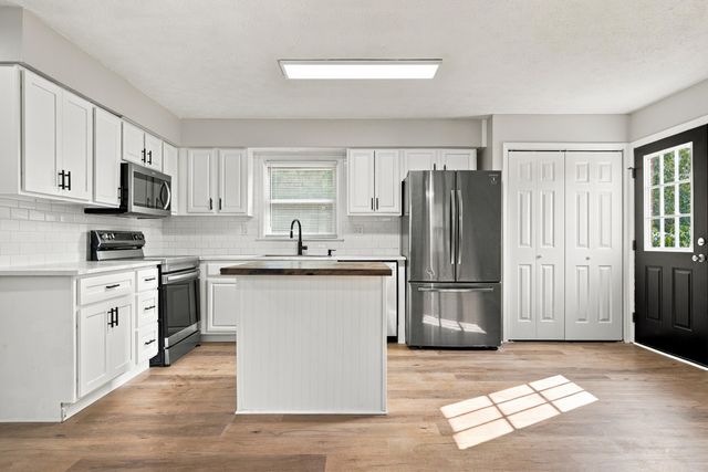 106 Brushwood Court, Berea, KY 40403