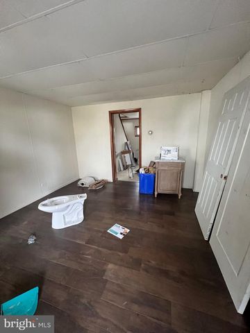 921 SCOTT ST, Kulpmont, PA 17834
