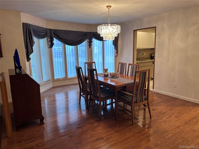 70 Spring Pond Drive, Ossining, NY 10562