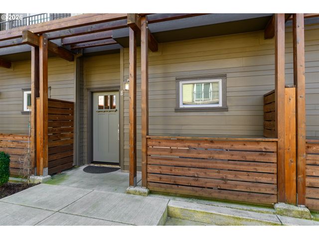 12023 Se HIGH CREEK Rd E, Happy Valley, OR 97086