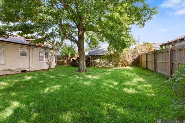 125 Hearthstone Dr, Baton Rouge, LA 70806