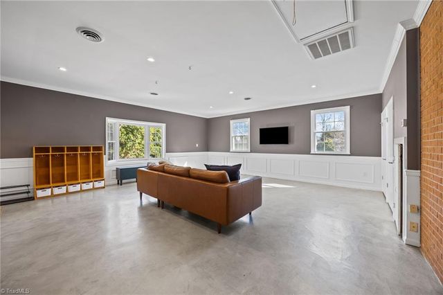 111 Milnor Place, Winston-salem, NC 27104