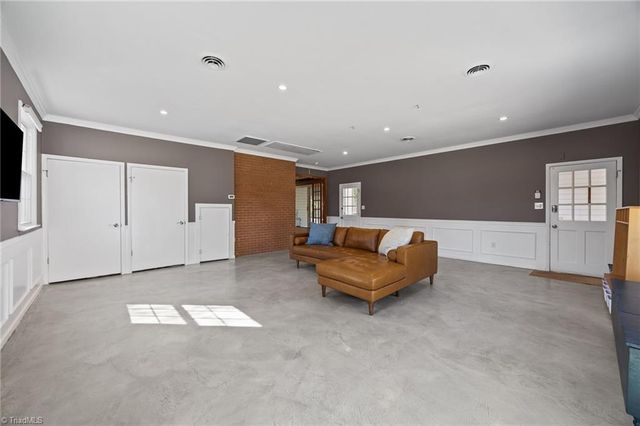 111 Milnor Place, Winston-salem, NC 27104