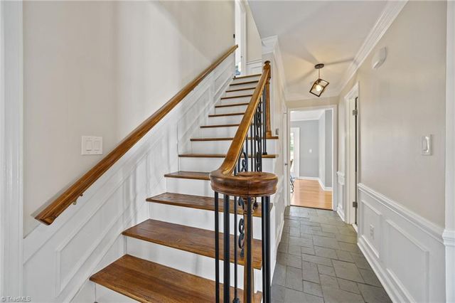 111 Milnor Place, Winston-salem, NC 27104