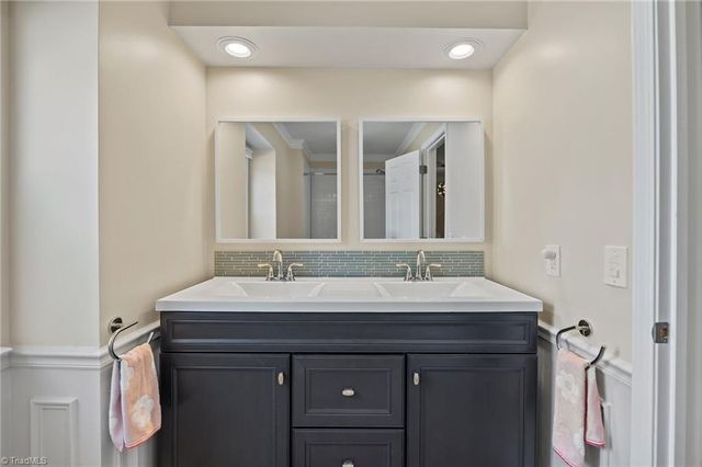 111 Milnor Place, Winston-salem, NC 27104