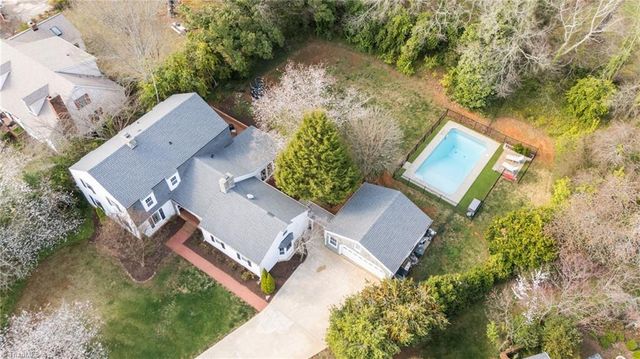 111 Milnor Place, Winston-salem, NC 27104