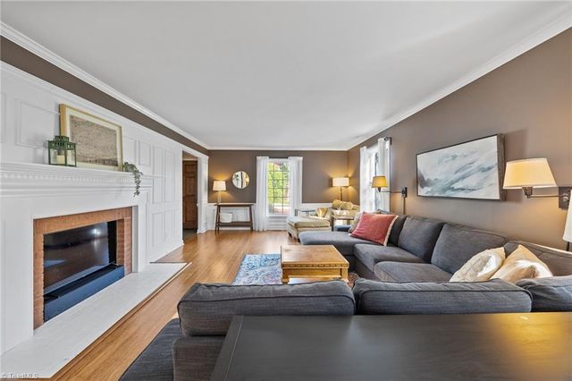 111 Milnor Place, Winston-salem, NC 27104