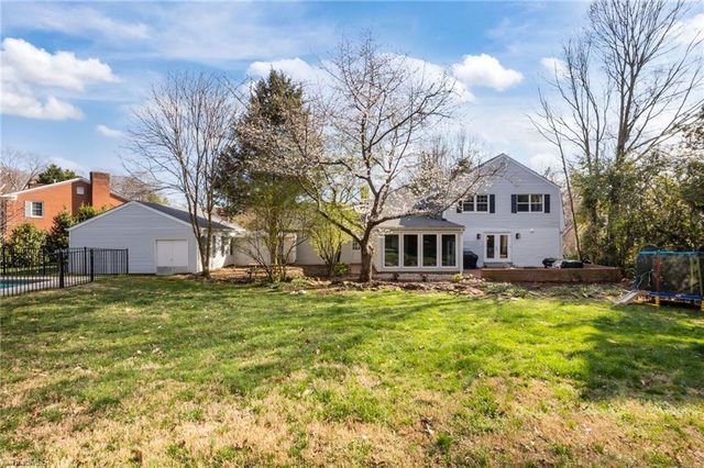 111 Milnor Place, Winston-salem, NC 27104