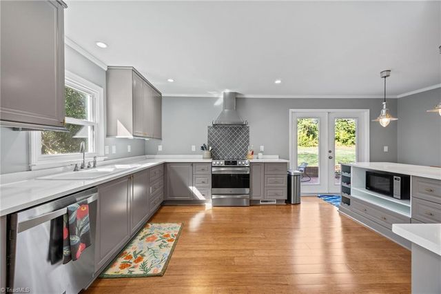 111 Milnor Place, Winston-salem, NC 27104