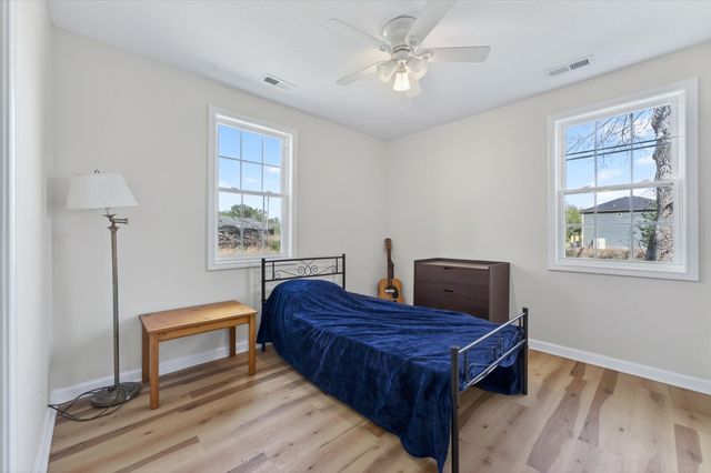 520 Edlin St, Clarksville, TN 37043