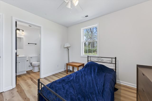 520 Edlin St, Clarksville, TN 37043