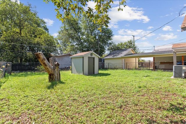 1120 Holt Avenue, Waco, TX 76706