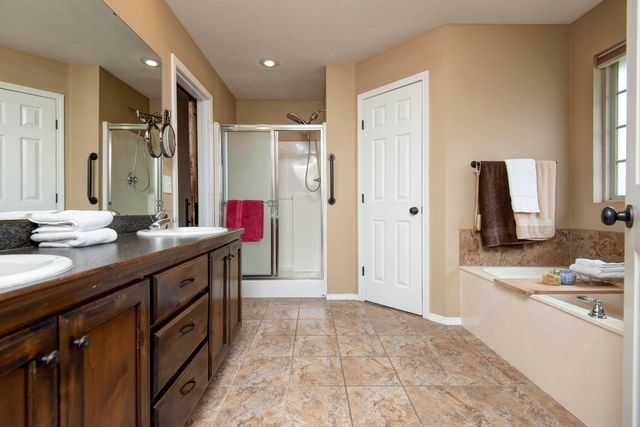 1101 E Fieldstone Drive, Ozark, MO 65721