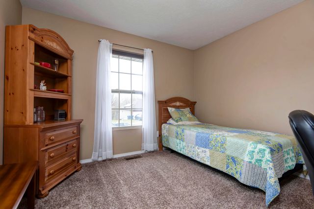 1101 E Fieldstone Drive, Ozark, MO 65721