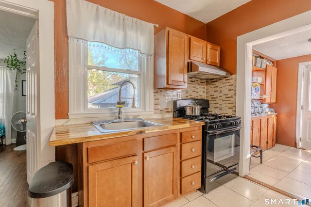 25 McKinley Avenue, Stratford, CT 06615