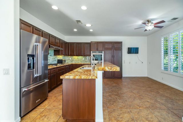 67520 S Laguna Drive, Cathedral City, CA 92234